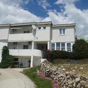 https://apartments-galeb-miletici.hotelinzadar.com
