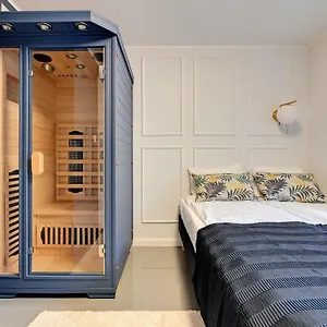 Navy Group - Z Jacuzzi Apartament